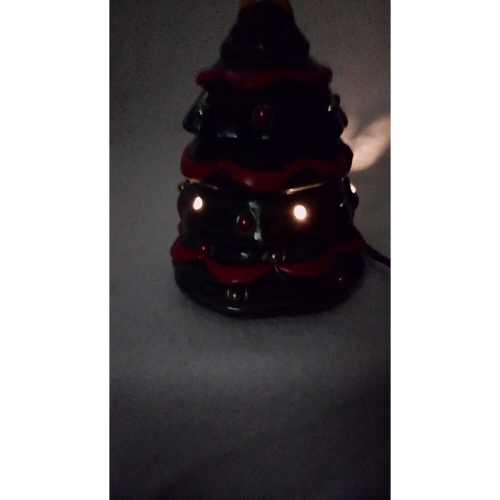 Ceramic Scentsy Christmas Tree Premium Warmer With Star Topper & Colorful Bulbs - Picture 4 of 13